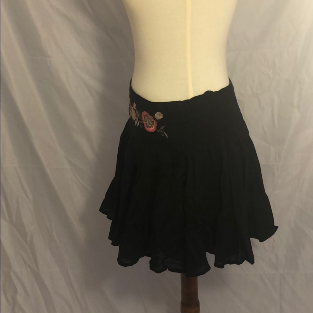 Mini skirt - Picture 3 of 4